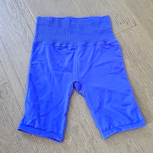 Movement by FP shorts - Picture 1 of 3